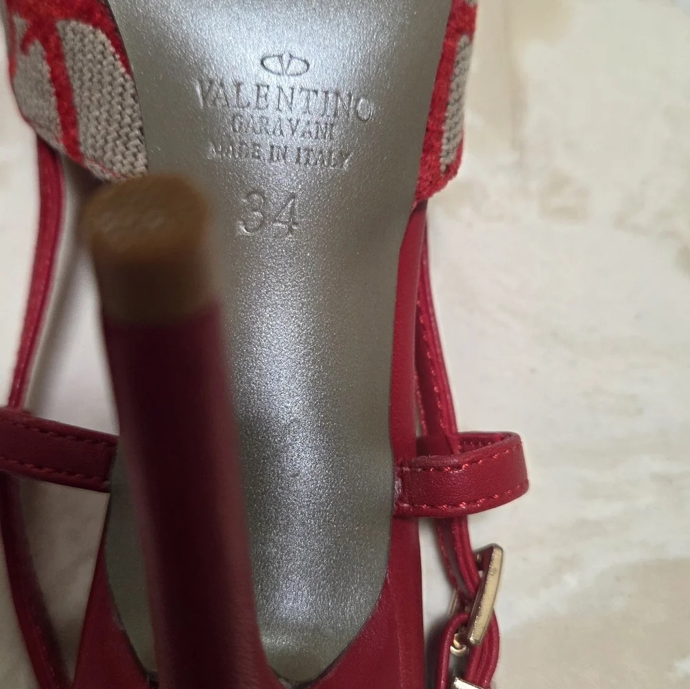 New Valentino Garavani Red and Cream Slingback Heels - Copy